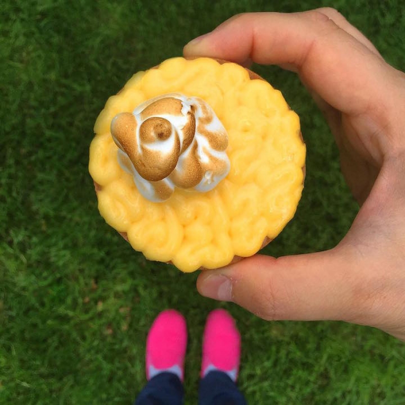 Eclair como el arte de: postre y zapatos en instagram Tala Spiegel