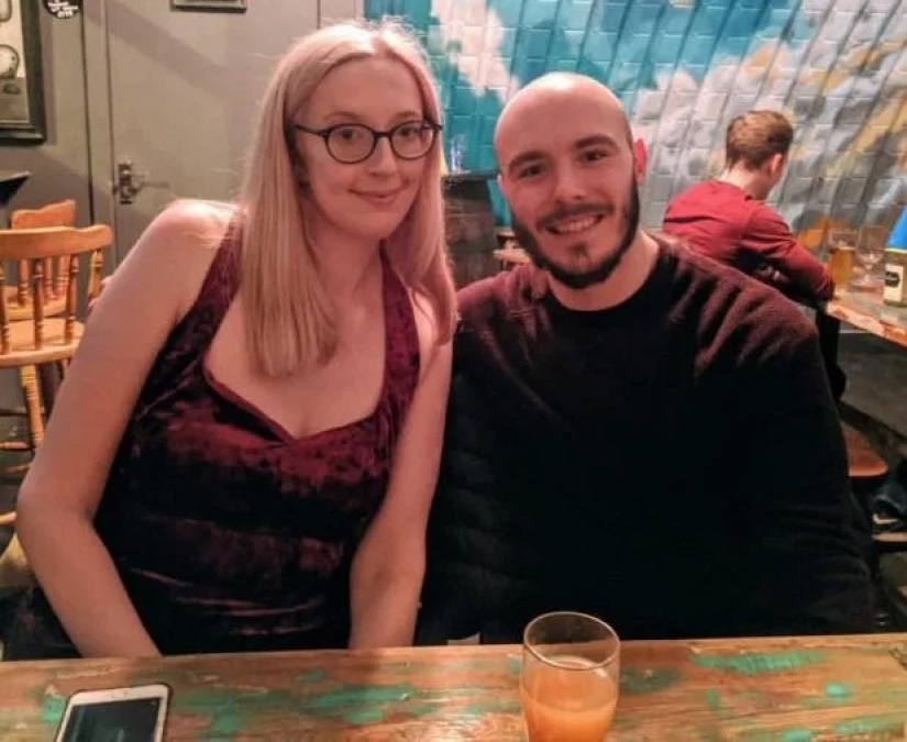 El amor a pesar de las parejas que se quedaron juntos a pesar de las burlas y miradas oblicuas