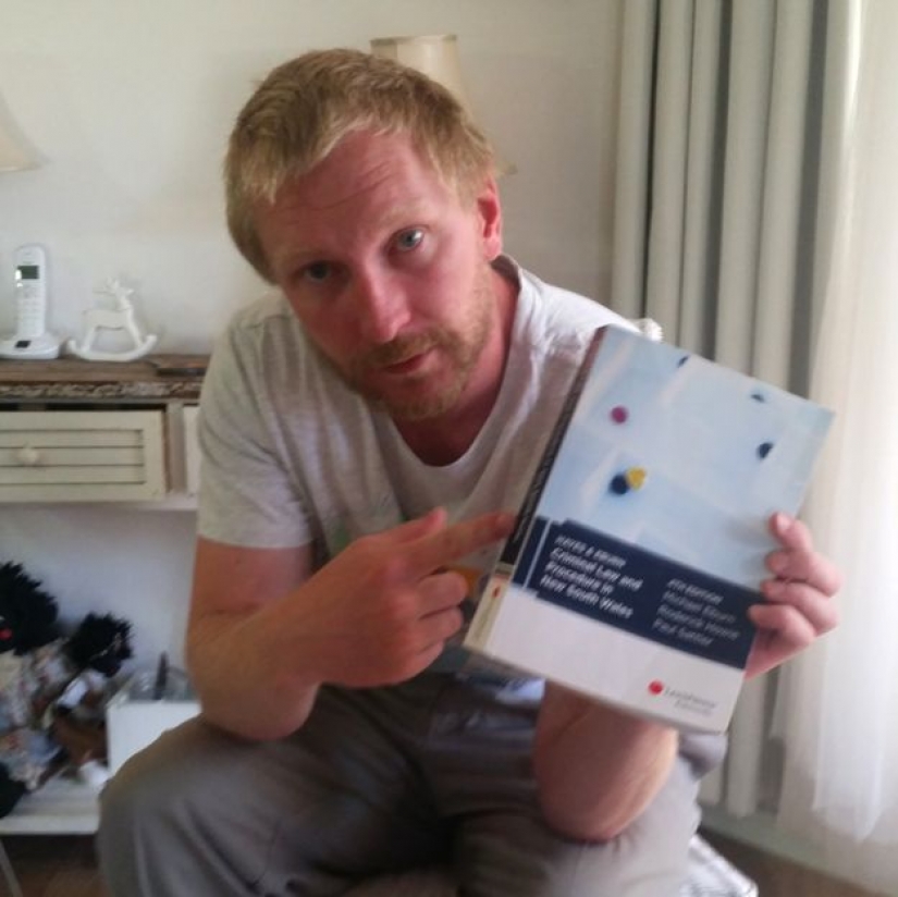 "El Banco accidentalmente me dio el crédito por 2 millones y yo pasamos en strippers y los coches"