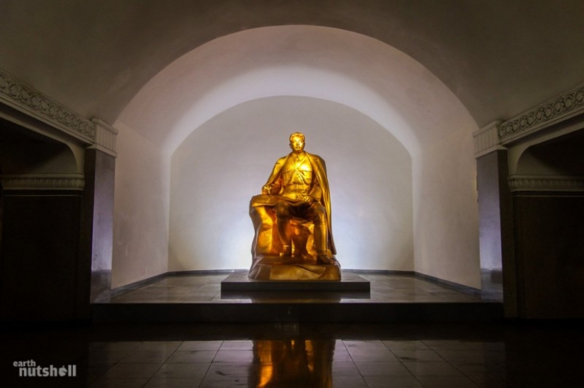 El cerrado de la estación de metro en el mundo: el metro de Pyongyang a través de los ojos de un extranjero