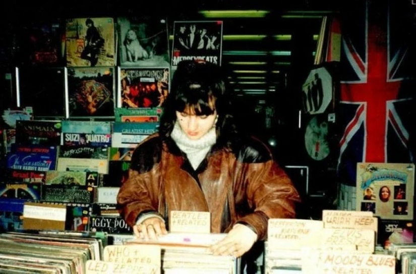 El comercio en la década de los 90 - que alguien le recuerde a alguien no entiende El comercio en la década de los 90 - que alguien le recuerde a alguien no entiende