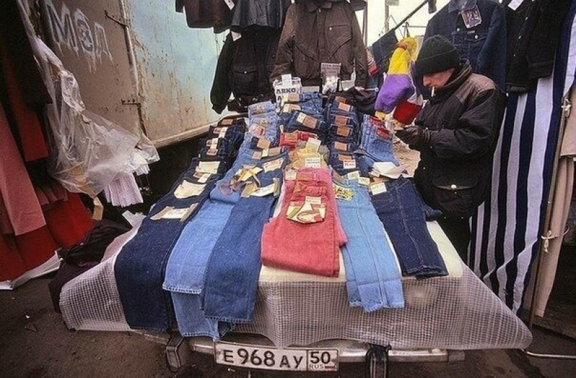 El comercio en la década de los 90 - que alguien le recuerde a alguien no entiende El comercio en la década de los 90 - que alguien le recuerde a alguien no entiende