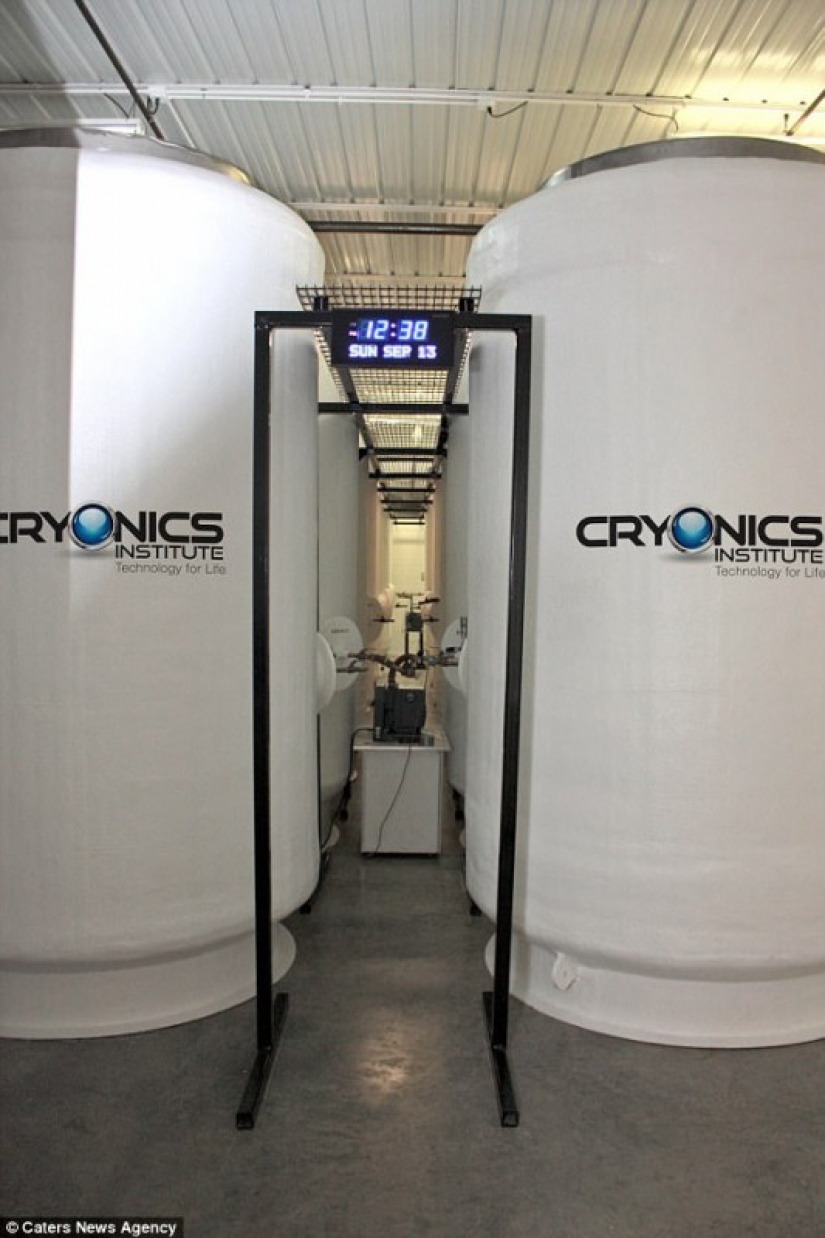 El Estadounidense ha pasado de 140 mil dólares para congelar su familia y "resucitar" en el futuro El Estadounidense ha pasado de 140 mil dólares para congelar su familia y "resucitar" en el futuro