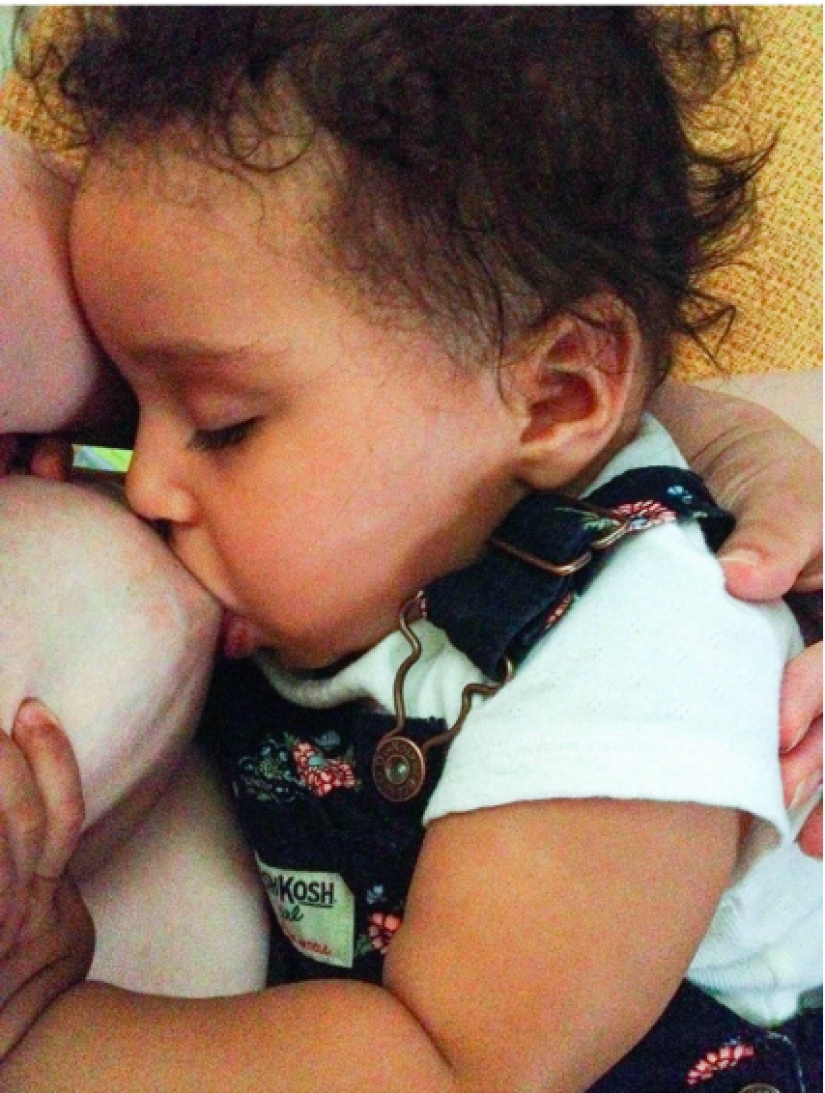 El fotógrafo muy hablaron abiertamente sobre la maternidad y la lactancia materna