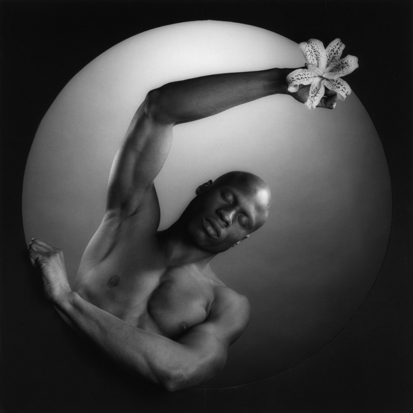 El fotógrafo Robert Mapplethorpe: "puedo crear arte con la pornografía."