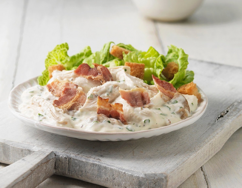 El origen de doctorado de la salchicha y el arenque bajo el abrigo de pieles: 10 inesperado de los hechos acerca de los alimentos conocidos