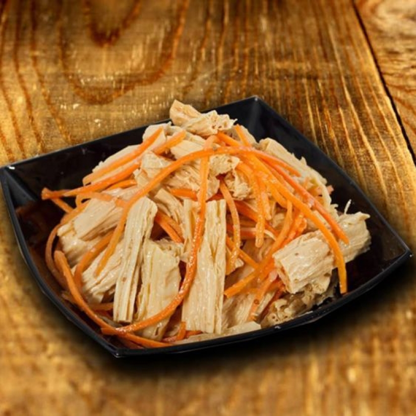 El origen de doctorado de la salchicha y el arenque bajo el abrigo de pieles: 10 inesperado de los hechos acerca de los alimentos conocidos