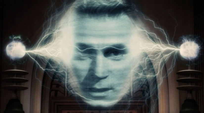 El Todopoderoso Hollywood: los actores que actuaron en la película después de que él murió