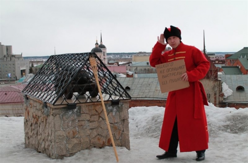 Employees of Russian institutions of culture launched the "bored" quarantine flashmob Employees of Russian institutions of culture launched the "bored" quarantine flashmob
