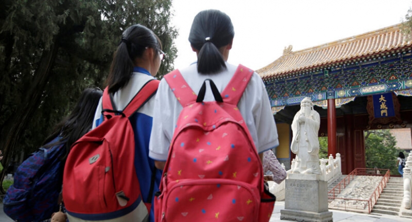 En China, elevar la edad de consentimiento para los escándalos sexuales con menores de edad En China, elevar la edad de consentimiento para los escándalos sexuales con menores de edad