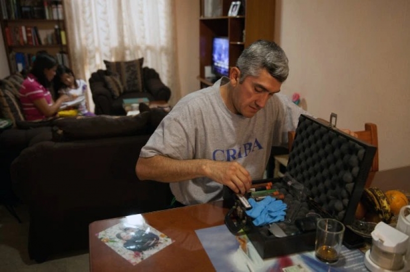 Enterrando la verdad: la primera en México limpiador de escenas de crimen, habló acerca de su trabajo sucio