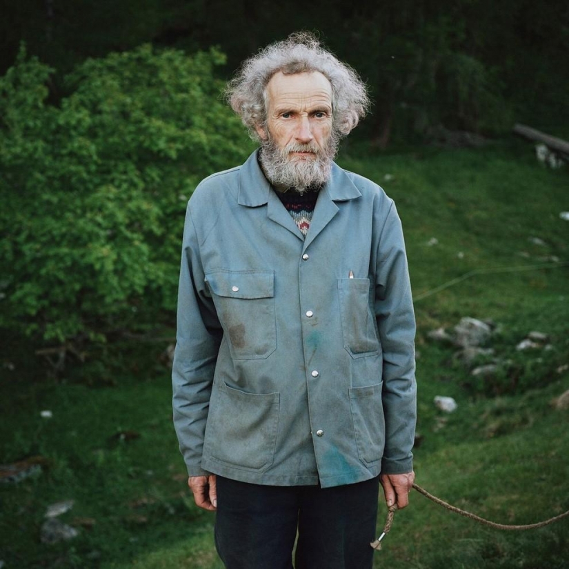 Escape from the hustle and bustle: pictures of Europeans, hiding from civilization Escape from the hustle and bustle: pictures of Europeans, hiding from civilization