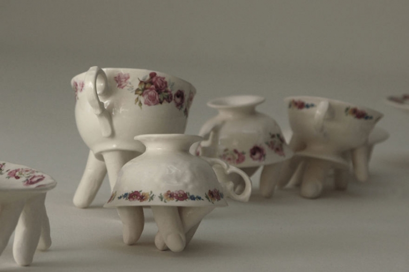 Escultor israelí crea vajillas de cerámica que puede correr lejos de usted