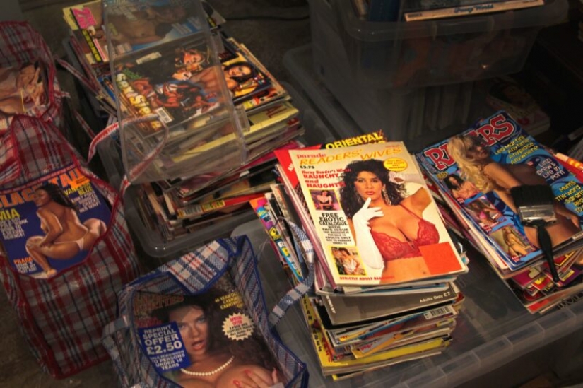 Estadounidense demandó a los padres, lanzó su colección de porno, 25 mil dólares Estadounidense demandó a los padres, lanzó su colección de porno, 25 mil dólares