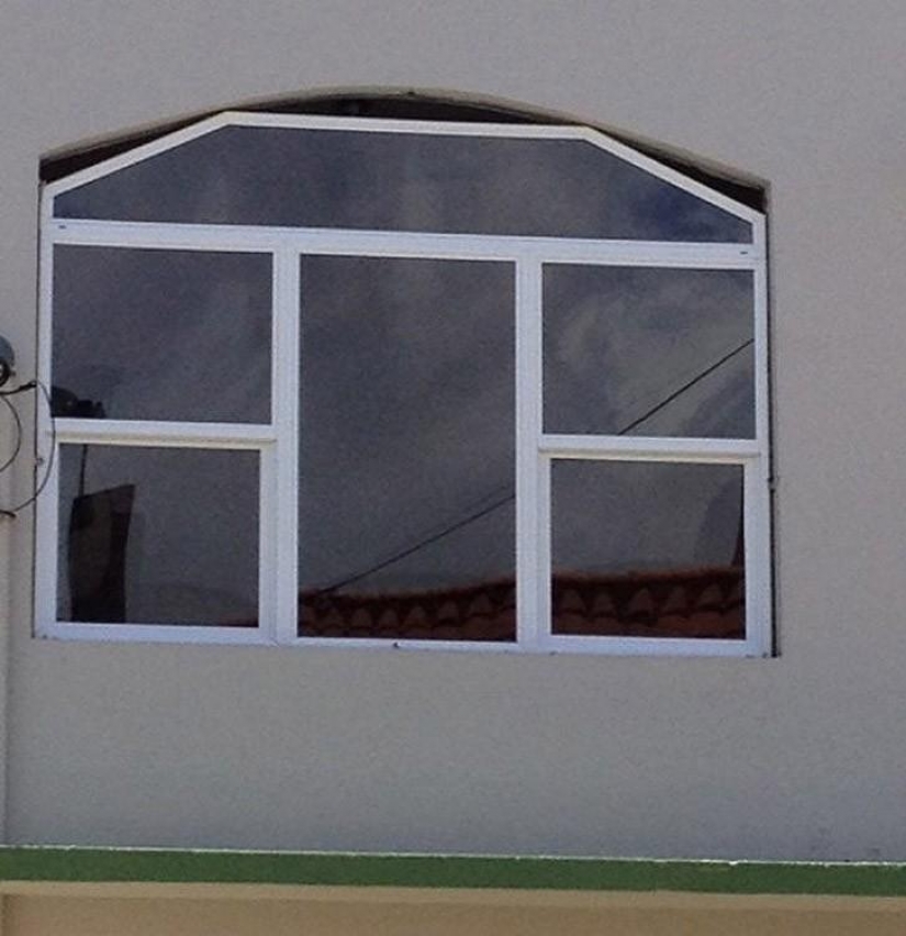 Estas personas tenían un trabajo y no se Estas personas tenían un trabajo y no se