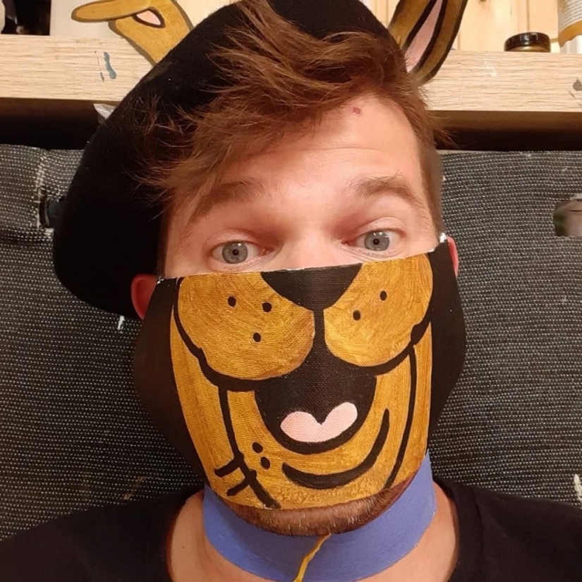 Every day new mask: challenge Austrian artist continues!
