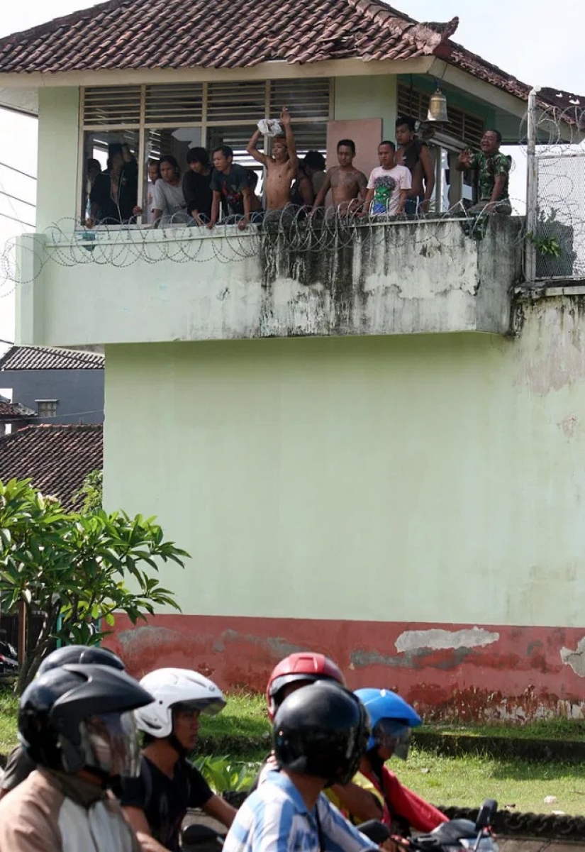 For British model jed Texas was arrested terrible prison in Bali