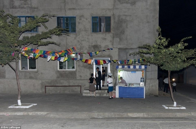 Forbidden photos of North Korea, filmed with a hidden camera Forbidden photos of North Korea, filmed with a hidden camera