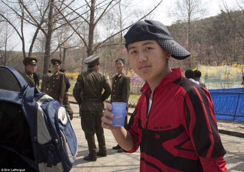 Forbidden photos of North Korea, filmed with a hidden camera Forbidden photos of North Korea, filmed with a hidden camera