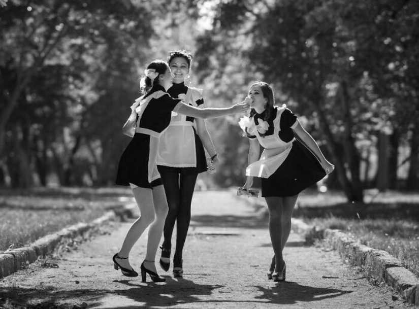 Fotos de una persona, que está de viaje en Rusia con una cámara en sus manos