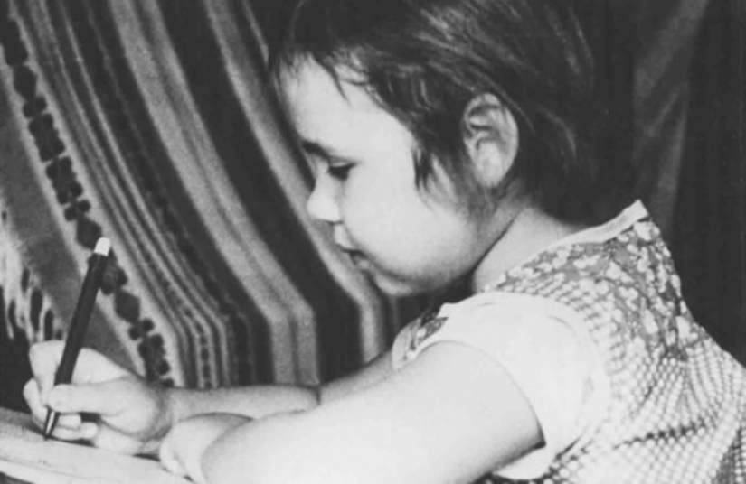 Girl-Indigo: the story of a short but colorful life of the extraordinary Sasha Putri Girl-Indigo: the story of a short but colorful life of the extraordinary Sasha Putri