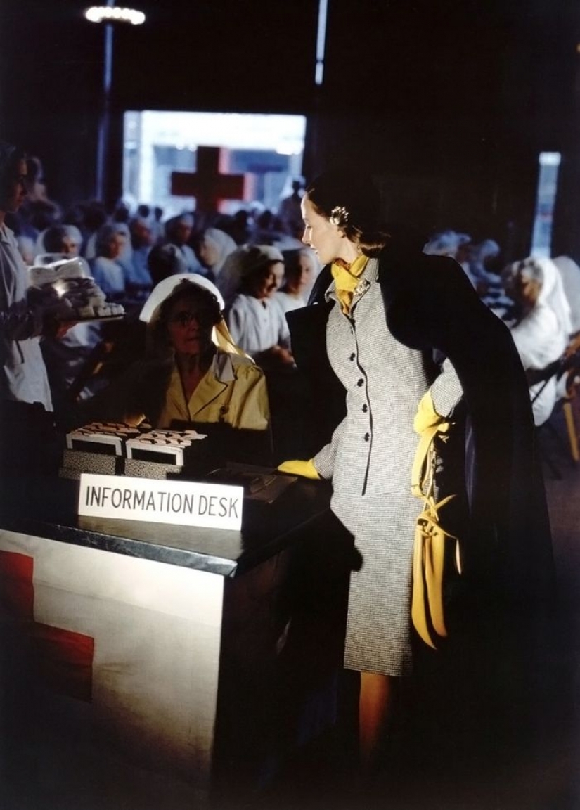 Glamorous 40s in color and excellent quality