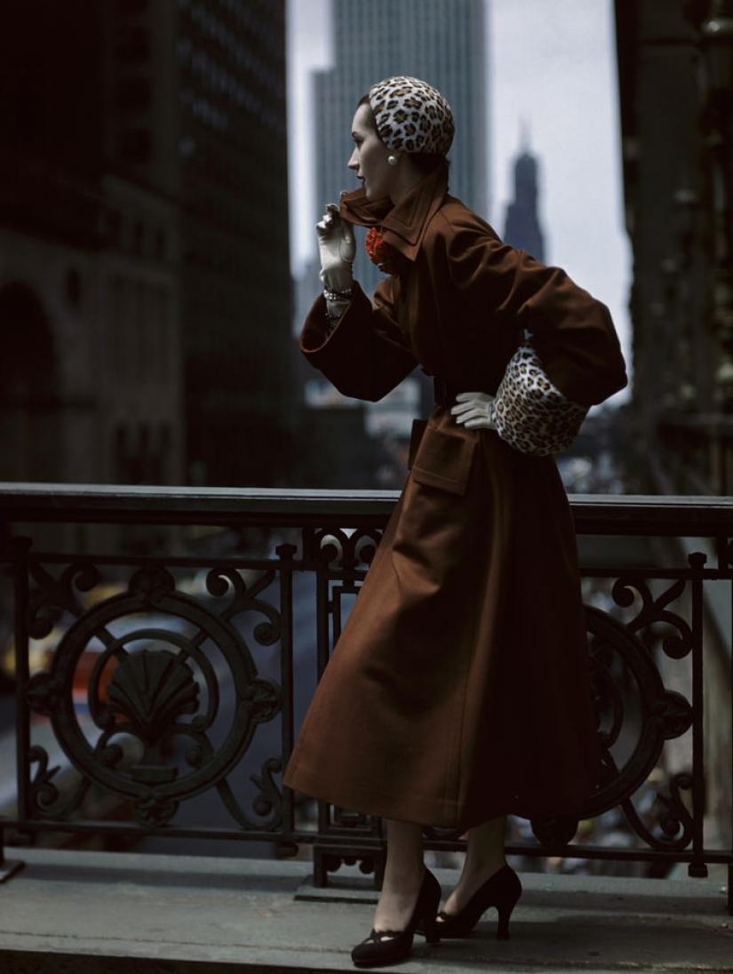 Glamorous 40s in color and excellent quality