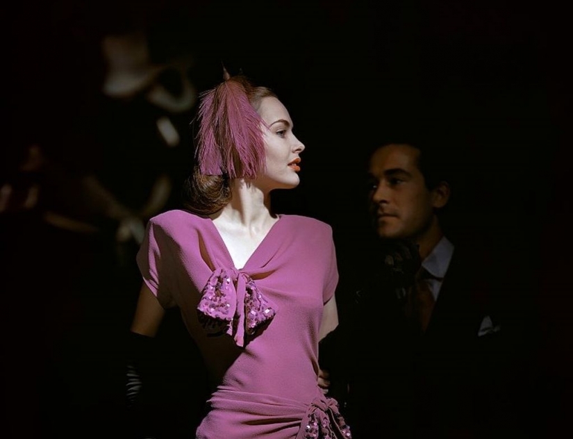 Glamour de los años 40s en color y excelente calidad