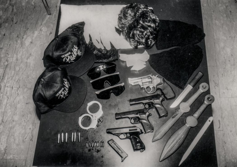 Guns, fast food and competitions of pop: "decaying" Italy 80-90