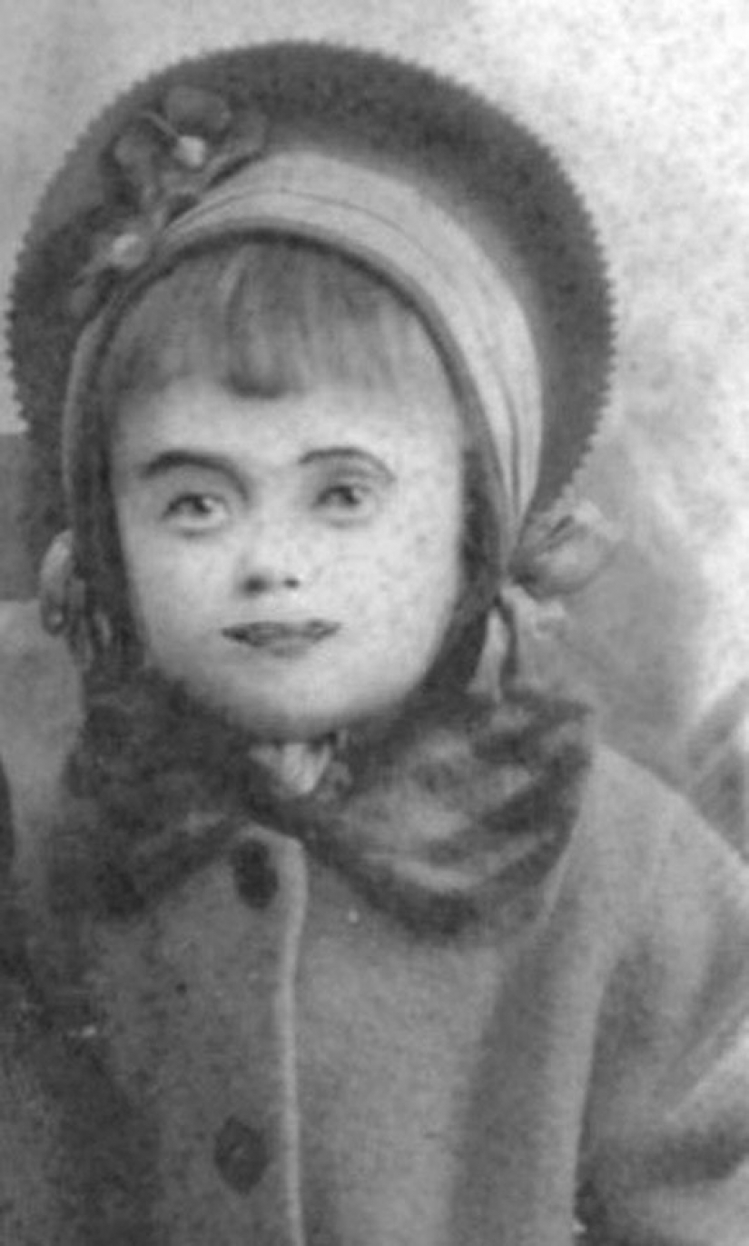 "Her life is so sad that the story seems implausible": the great tragedy of Edith Piaf "Her life is so sad that the story seems implausible": the great tragedy of Edith Piaf