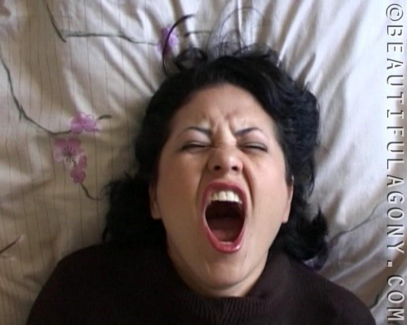 Hermosa agonía franqueza sin exposición