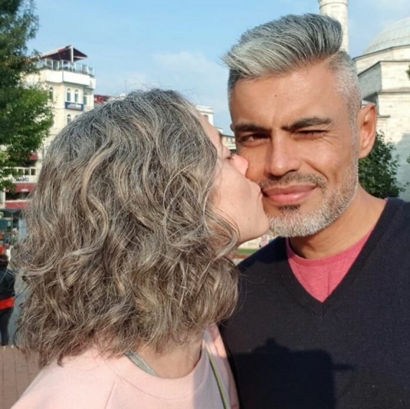 Historias inspiradoras de mujeres que aceptar y amar a su pelo gris