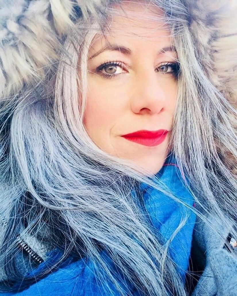 Historias inspiradoras de mujeres que aceptar y amar a su pelo gris