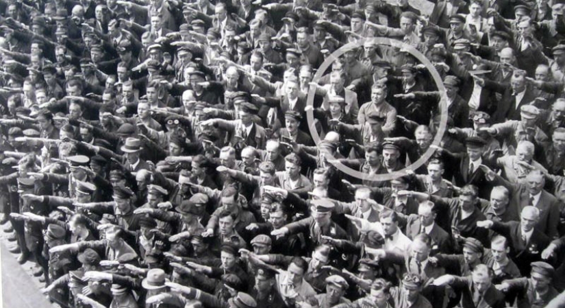 History Aug Landmesser — the person in the picture, not raised his hand in a Nazi salute History Aug Landmesser — the person in the picture, not raised his hand in a Nazi salute