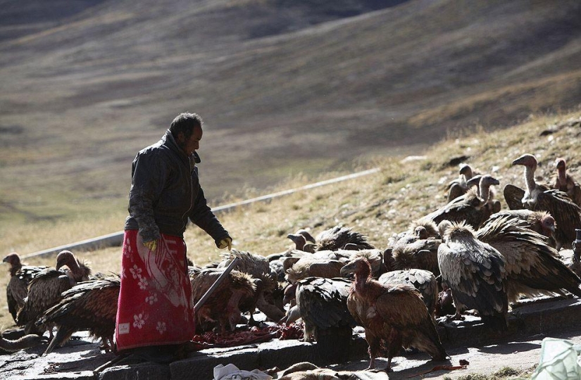 How is "sky burial" in Tibet