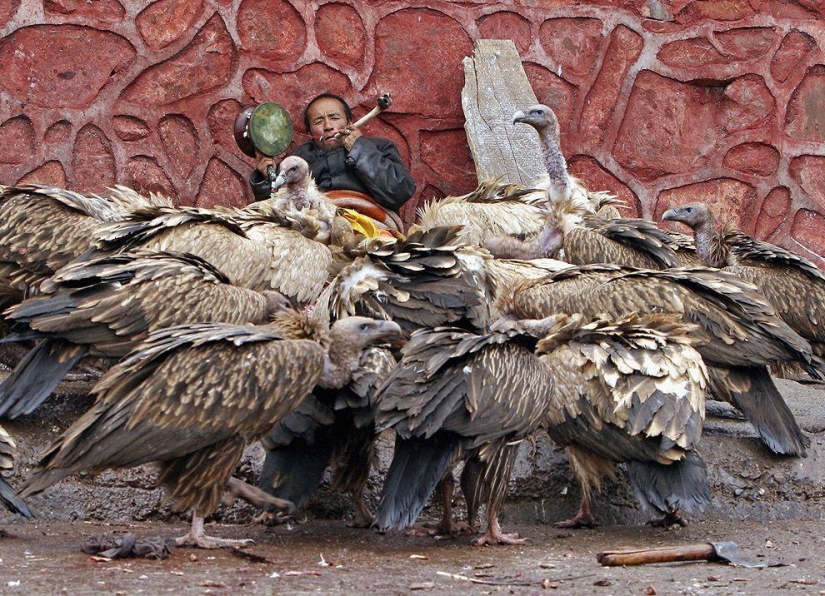 How is "sky burial" in Tibet