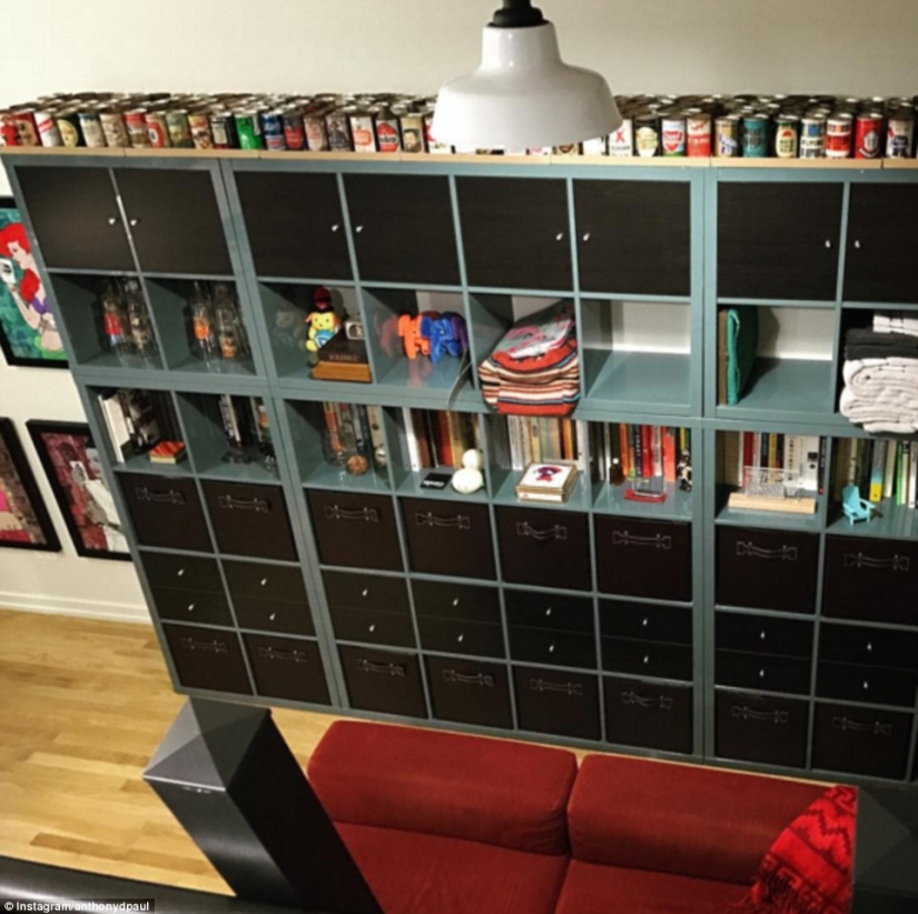 How to fit a kitchen, bedroom and working room of 14 square meters