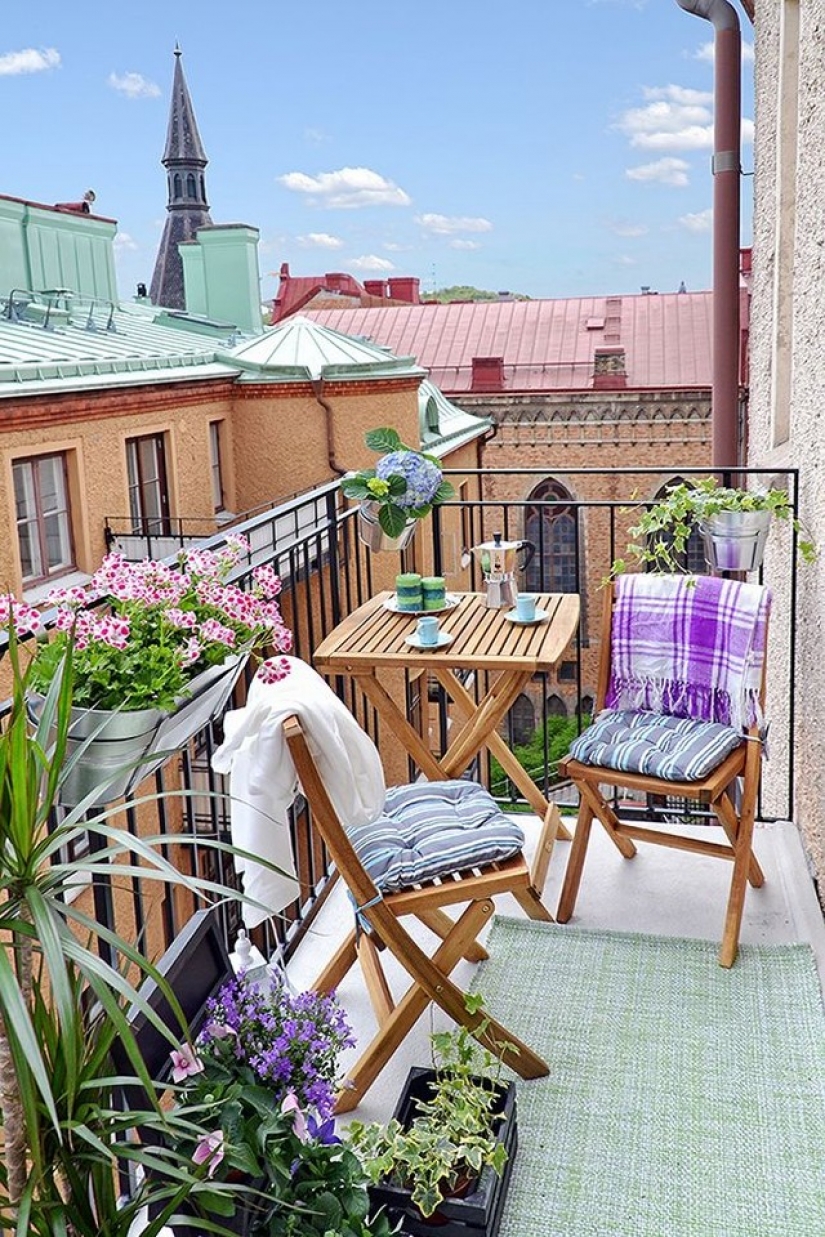 How to turn a balcony into a heavenly place: 7 useful tips and 30 adorable examples