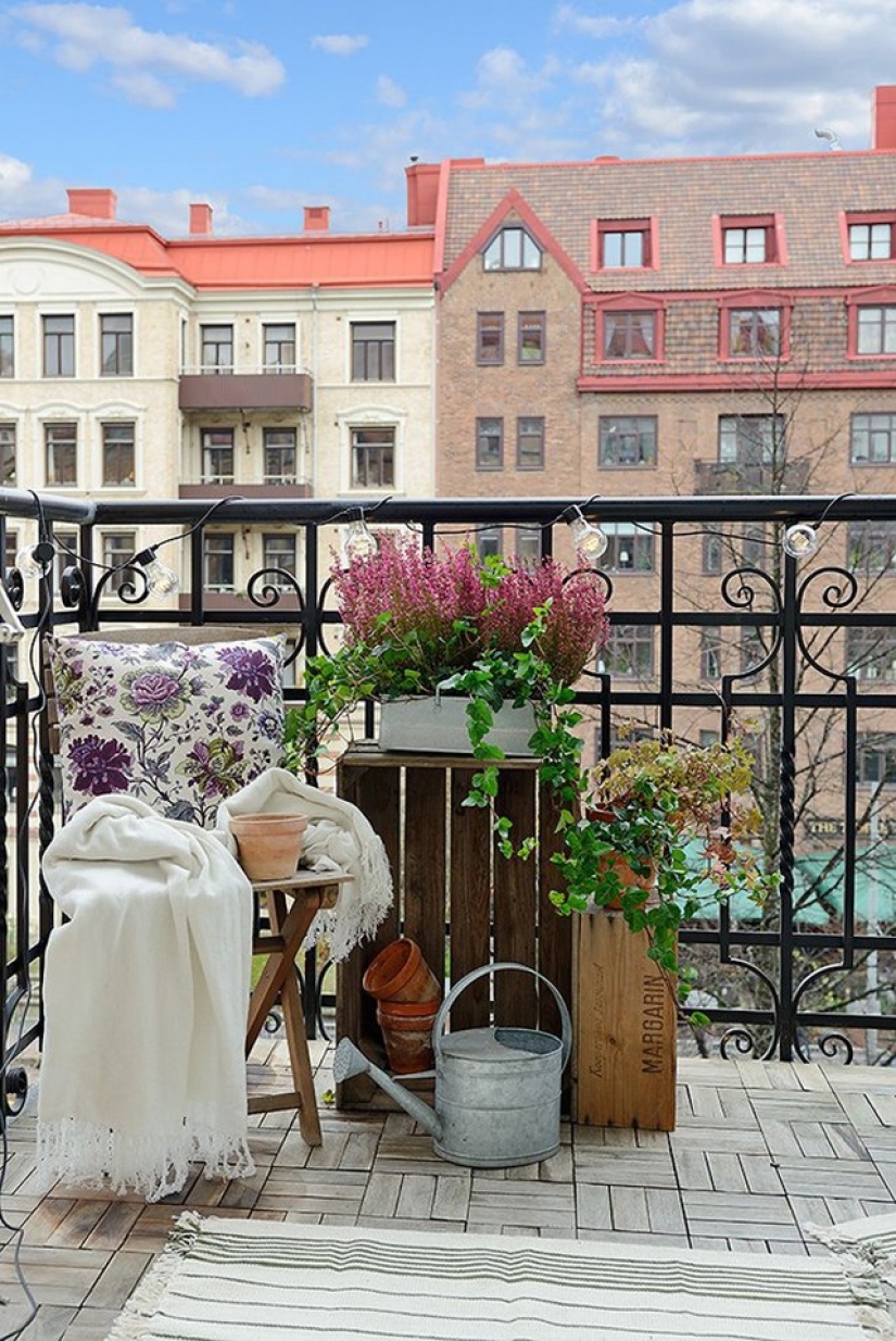 How to turn a balcony into a heavenly place: 7 useful tips and 30 adorable examples