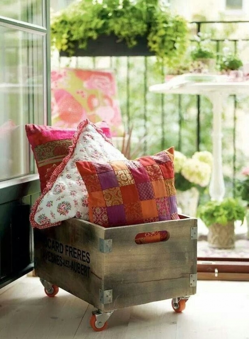 How to turn a balcony into a heavenly place: 7 useful tips and 30 adorable examples