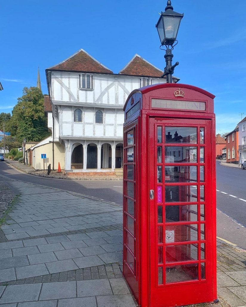 "I howled in despair": the Russian woman spoke about the difficult crossing and life in Britain