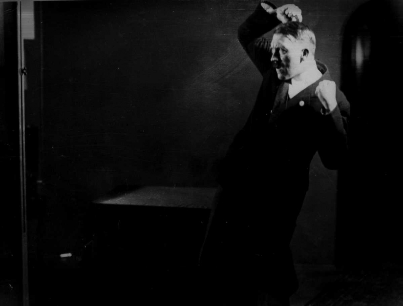 Imágenes de los ensayos de Hitler, que tenía que ser destruido Imágenes de los ensayos de Hitler, que tenía que ser destruido