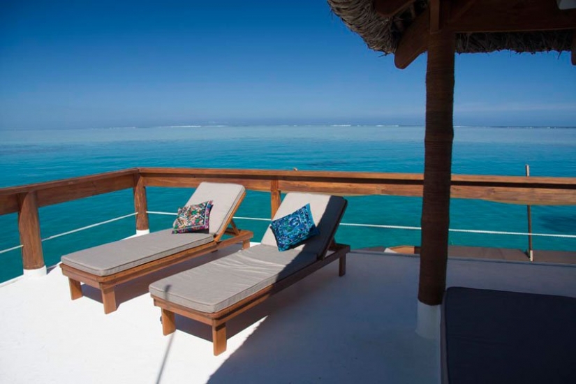 Impresionante barra flotante en Fiji