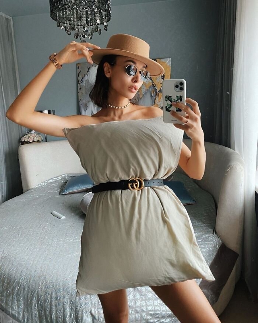 In the network appeared the new quarantine trend — dress-pillow