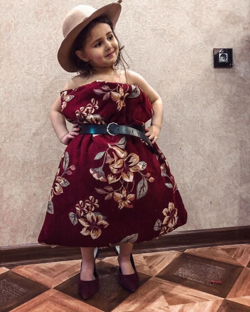 In the network appeared the new quarantine trend — dress-pillow