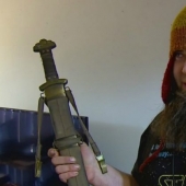 In the United States roleplayer fought battle axe from broke into the house armed criminal