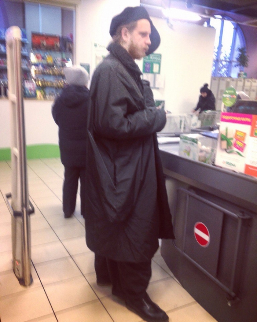 Inteligente loco, o la Extraña moda de San Petersburgo calles Inteligente loco, o la Extraña moda de San Petersburgo calles