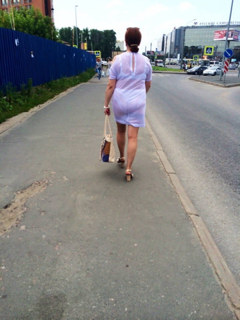 Intelligent crazy, or Strange fashion of St. Petersburg streets