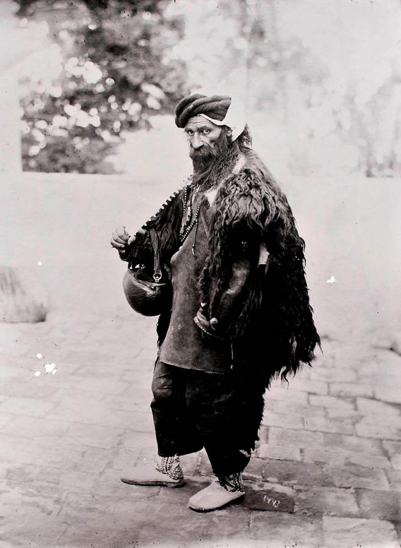 Iran in 1901 in the lens of Anton Quite