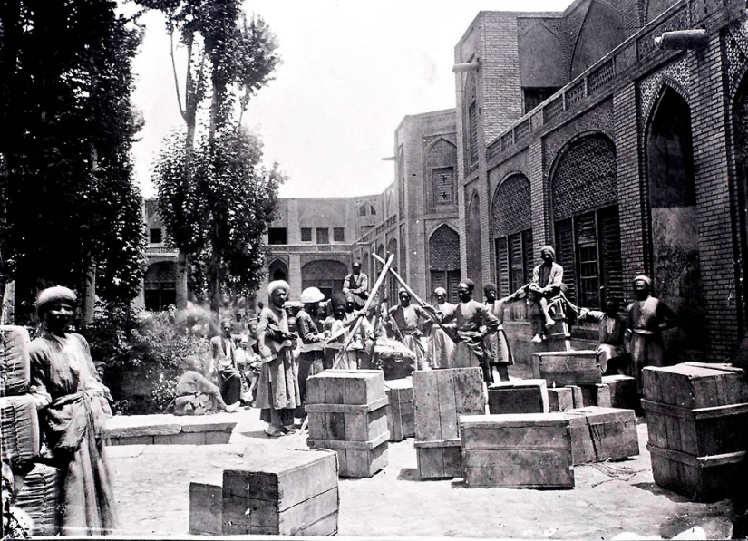 Iran in 1901 in the lens of Anton Quite